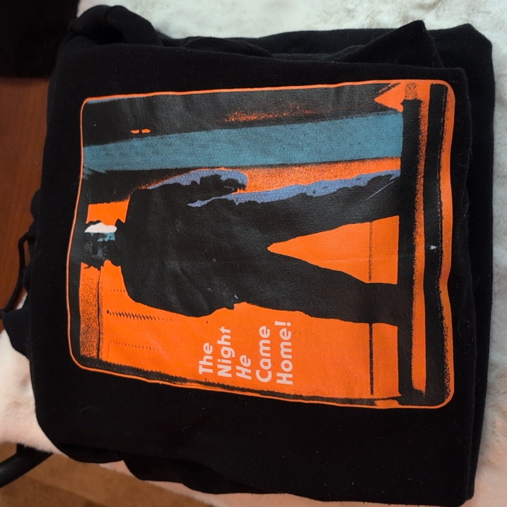 L Hoodie